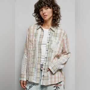 POL “ Headliner “ Plaid Button Down Shacket | Natural